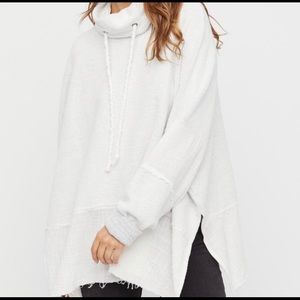 Zoe Pullover